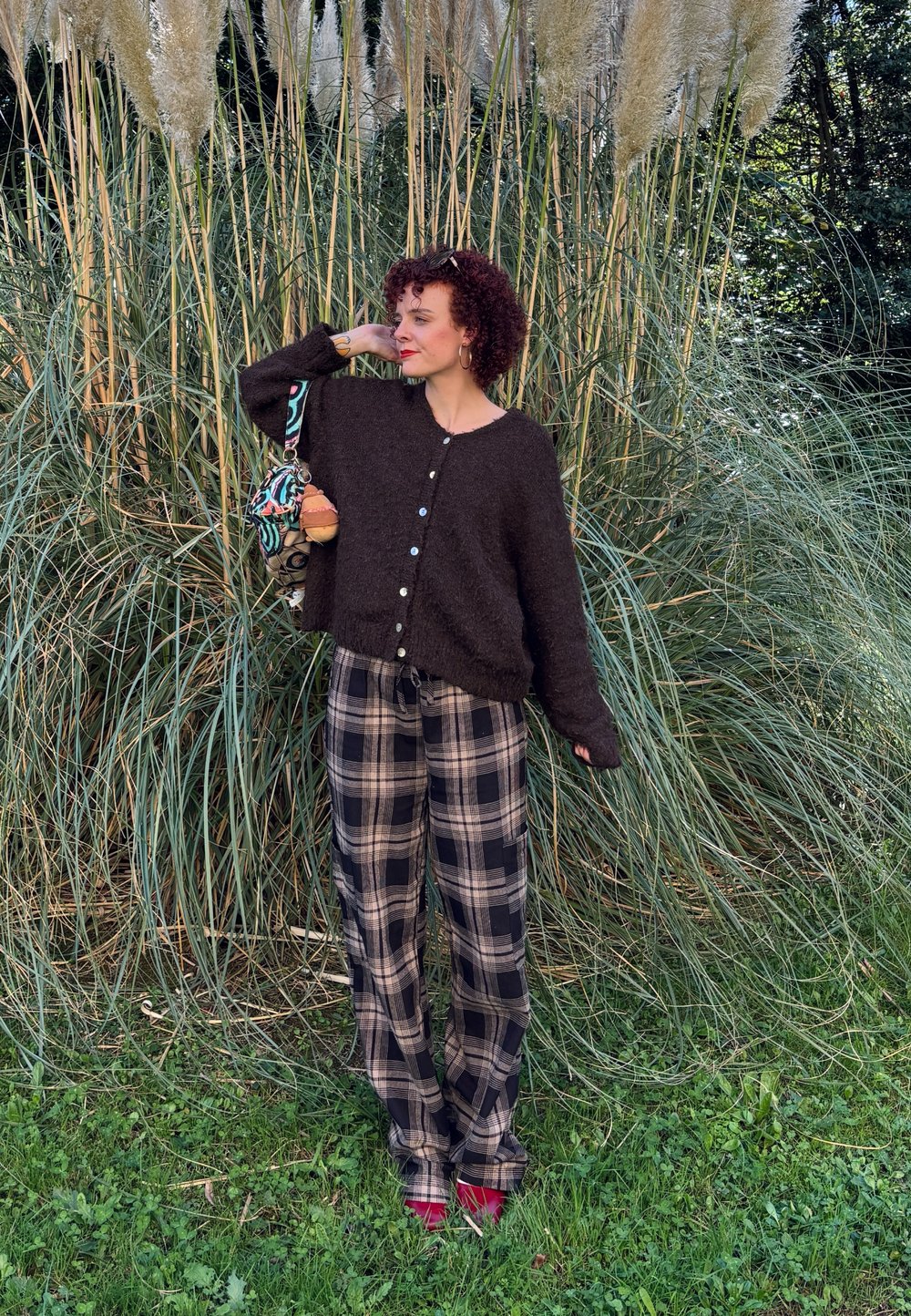 Moda Chaqueta de punto con bolso de mano