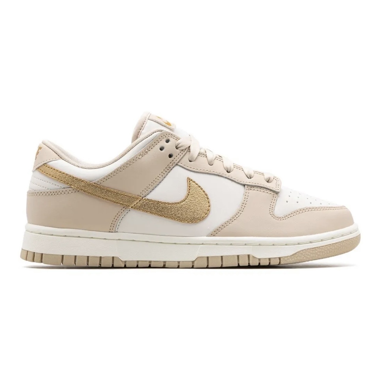 Social Nike Dunk Low