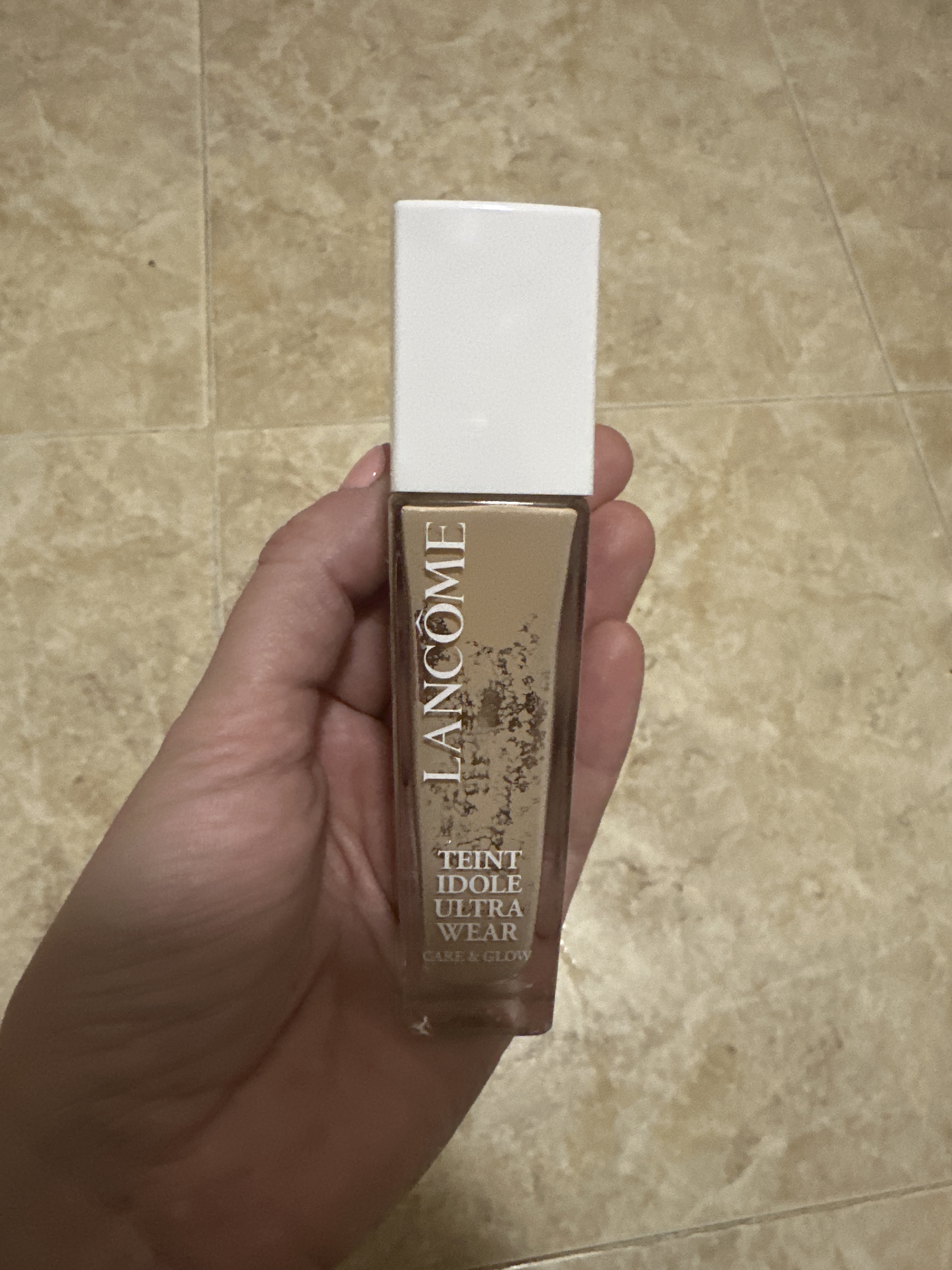 Base lancome 105w aunque me queda blanca 