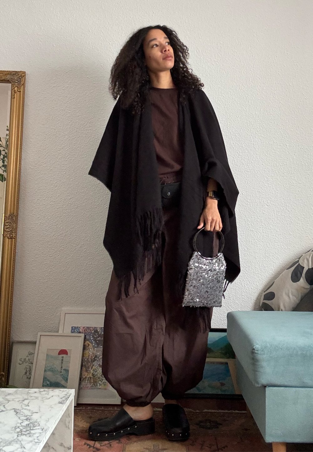 Social Camiseta estampada con bolso de mano