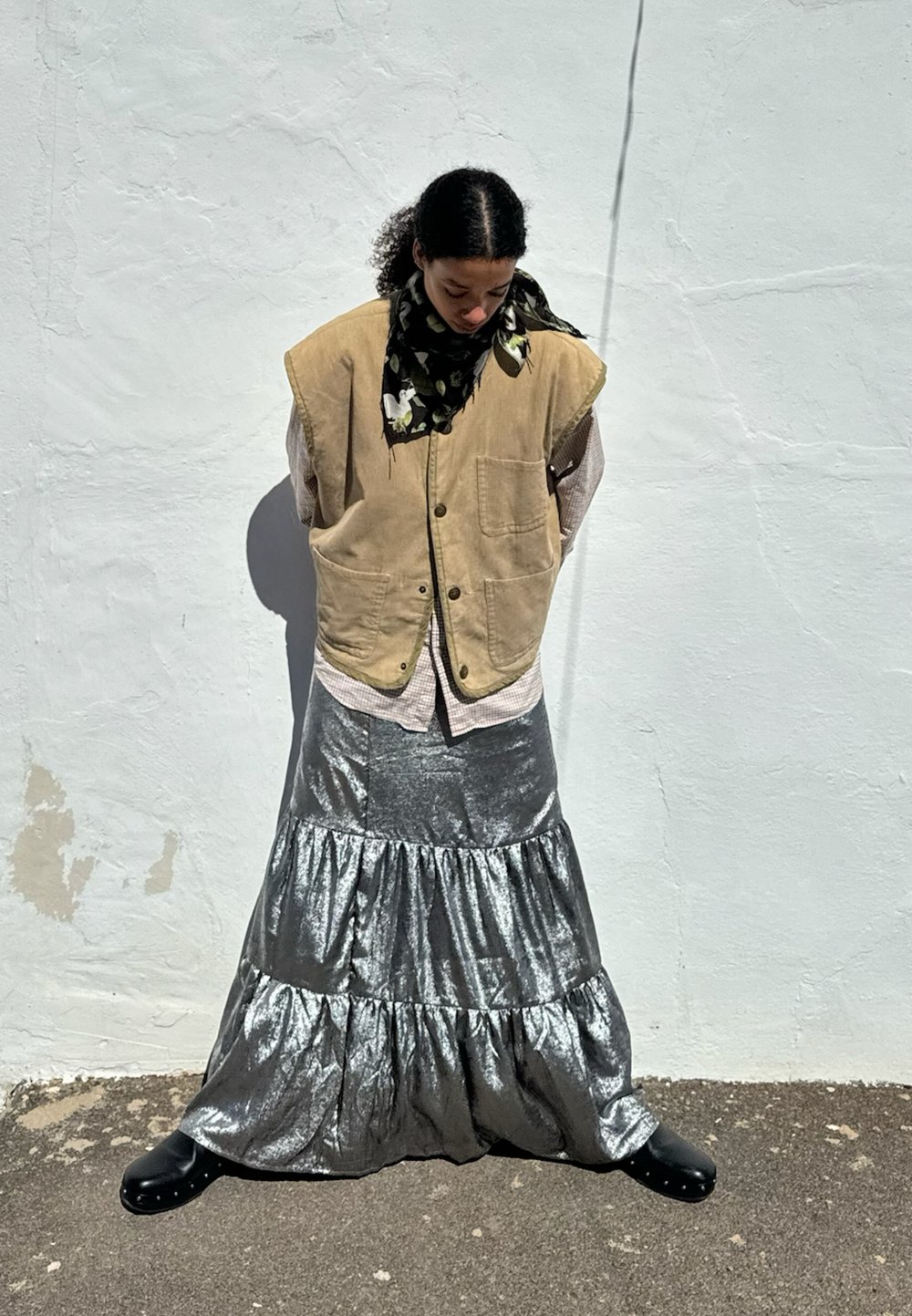 Social Accesorios: chaleco y zuecos