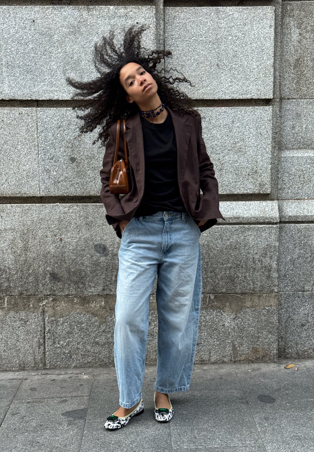 Social Accesorios: blazer y camiseta estampada