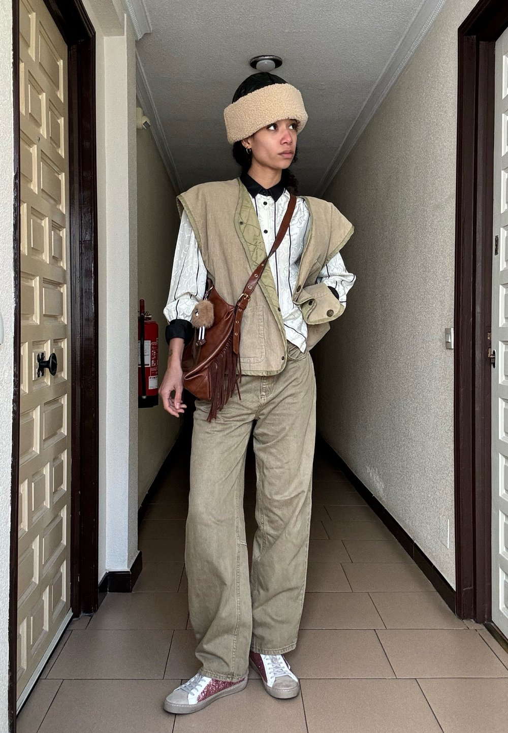 Social Accesorios: chaleco y blusa