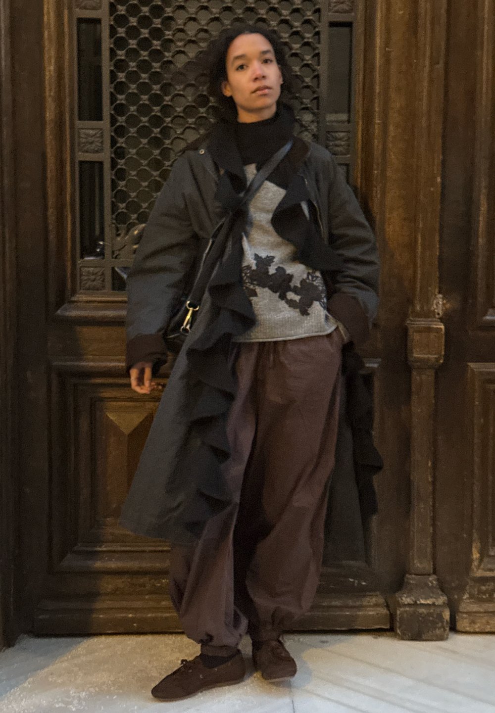 Social Look con abrigo clásico