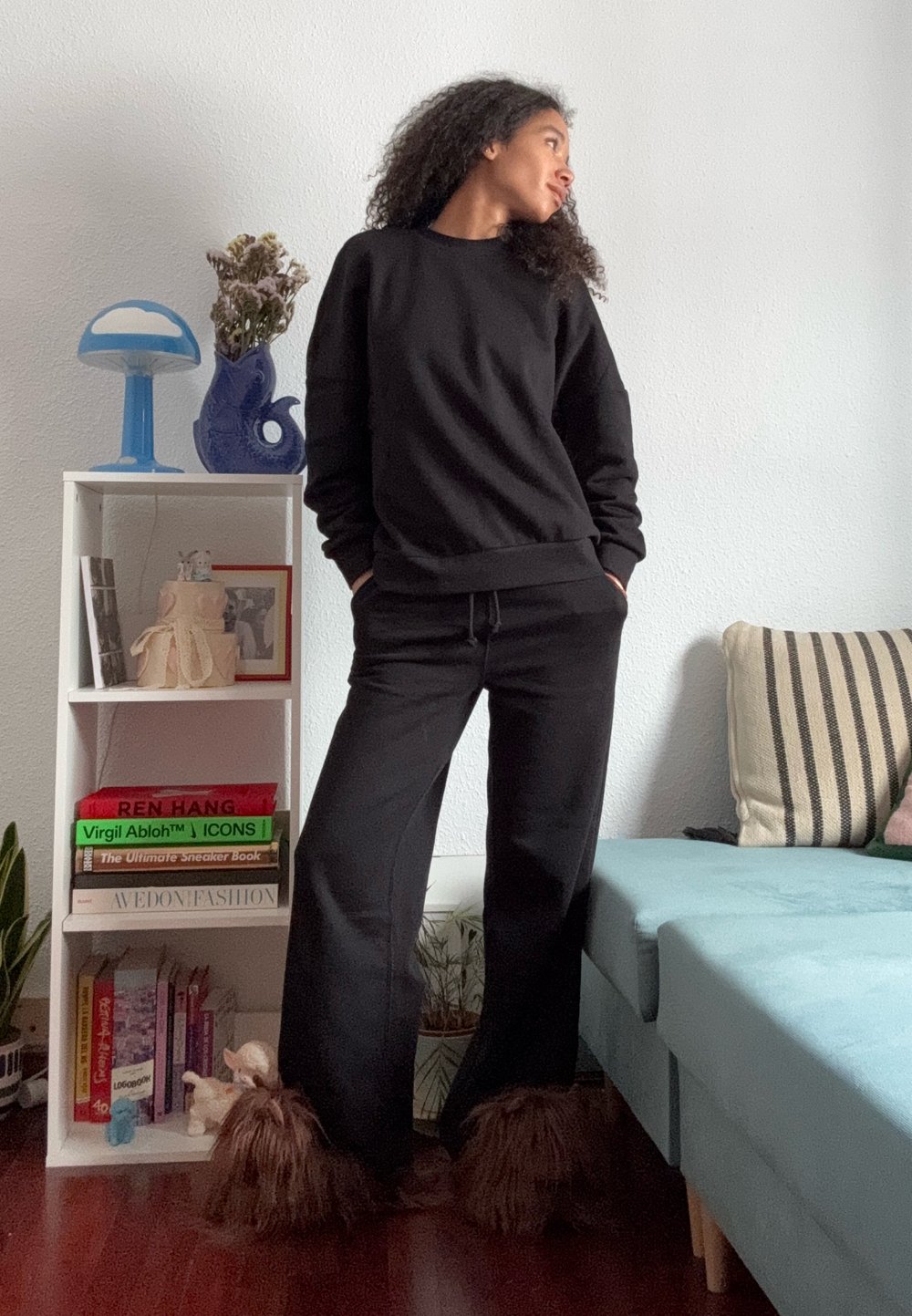 Social Accesorios: pantalones deportivos y pantuflas