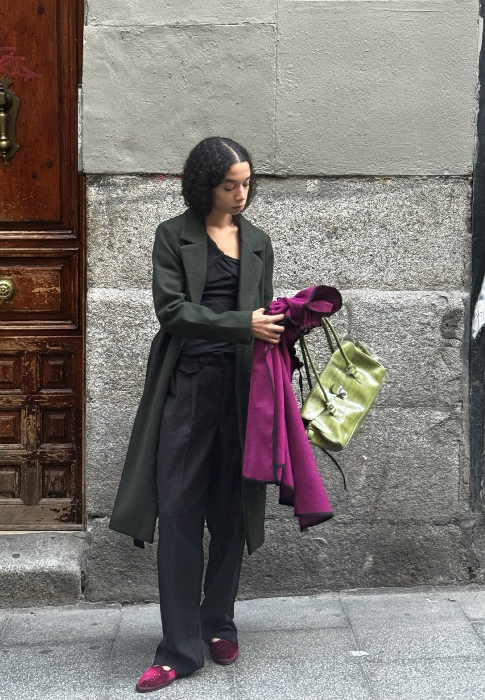 Social Look con abrigo clásico