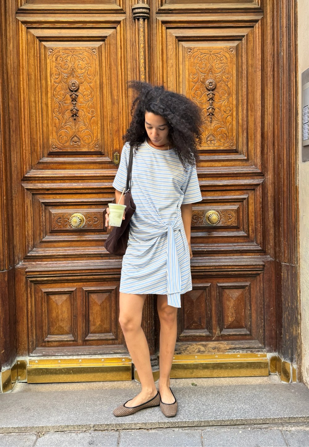 Vestido informal y bailarinas