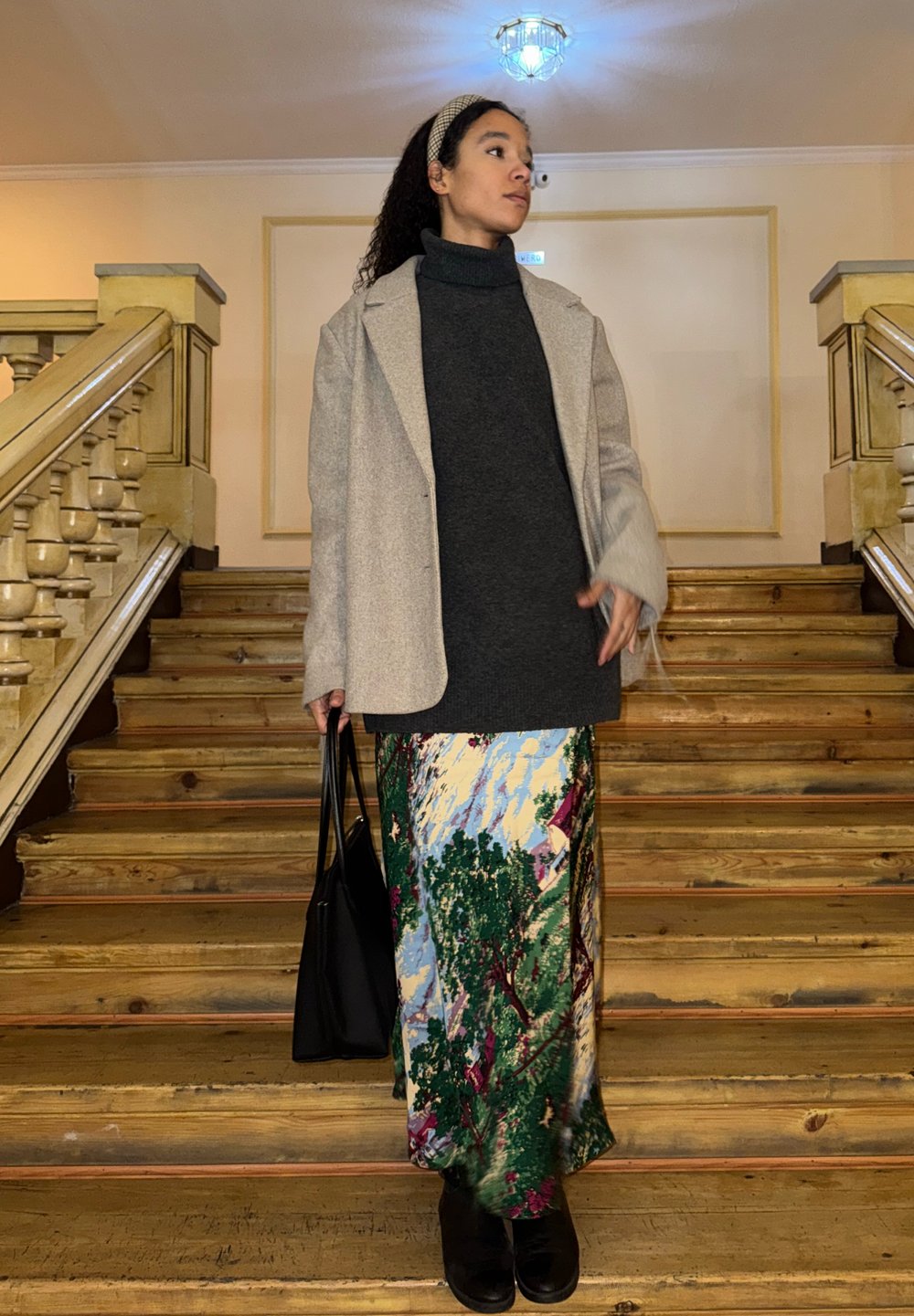 Social Look con abrigo clásico