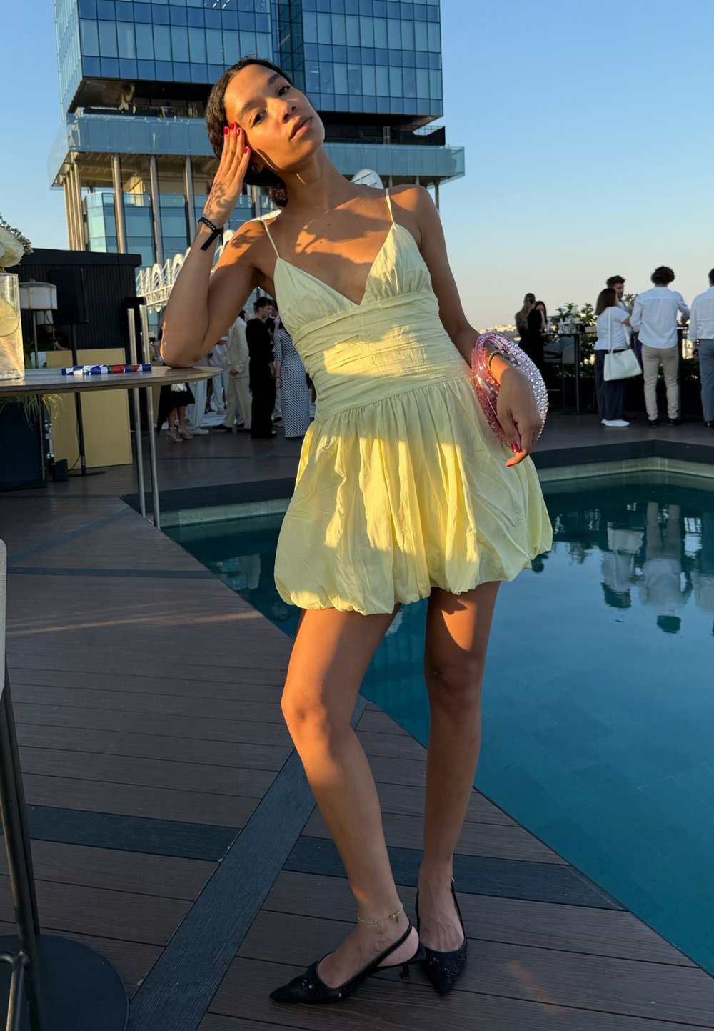 Social Vestido informal con bolso de mano