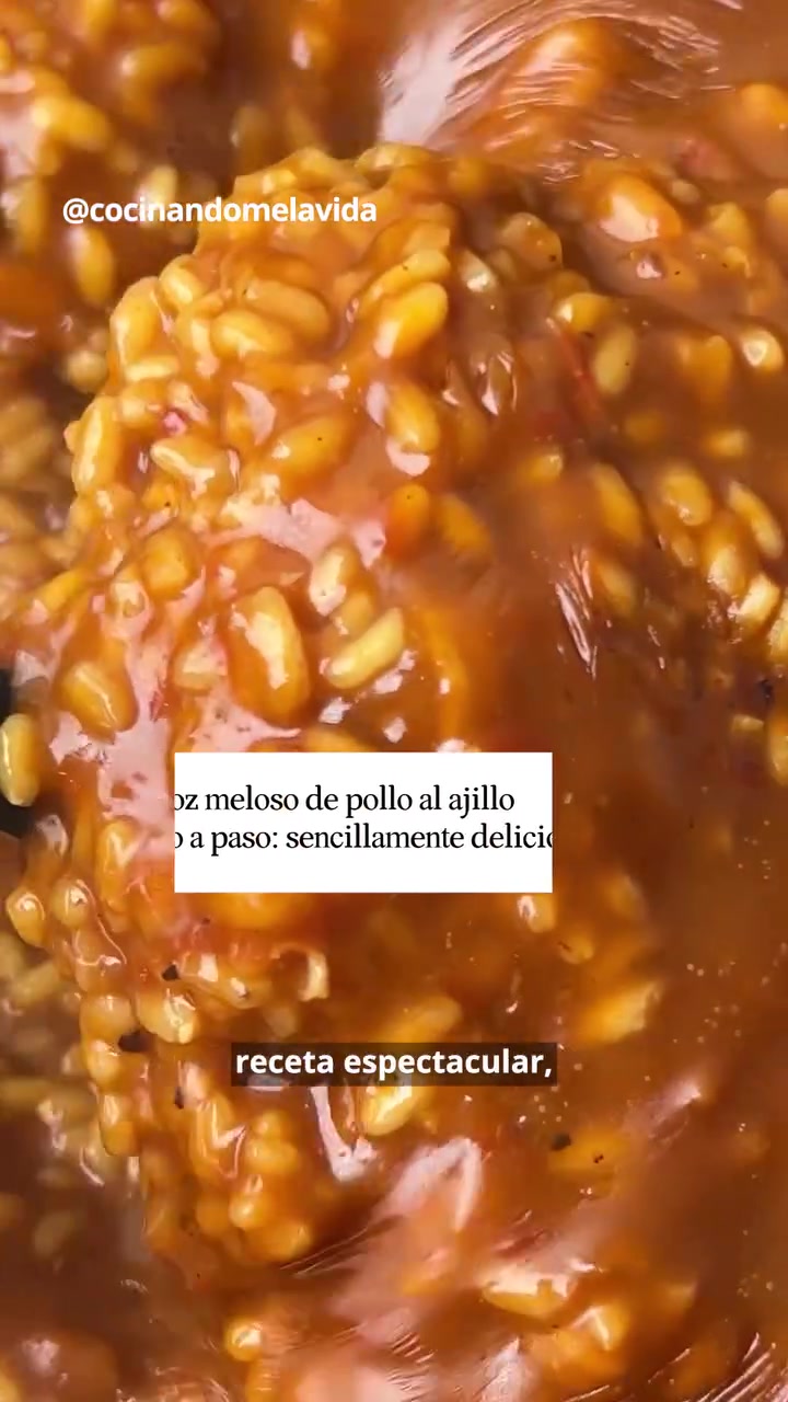 Arroz con alitas de pollo y cebolla morada: se te hará la boca agua