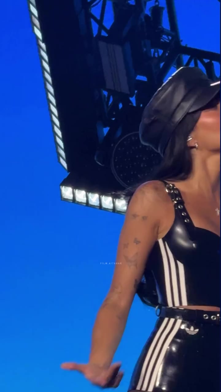 "Duele un montón despedirme de ti"