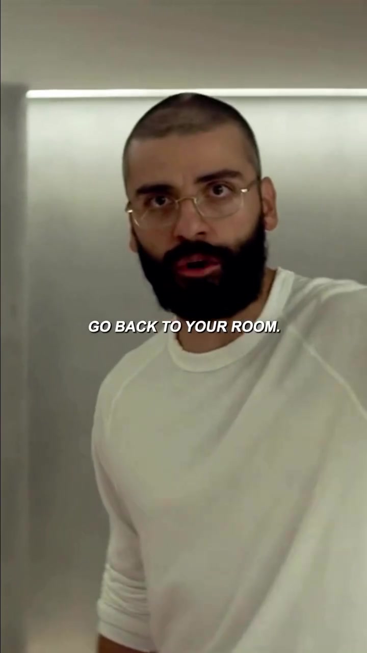 Alex Garland describio su pelicula como algo que podria pasar maniana. Si Google anunciara que ha creado a Ava, nadie se sorprenderia demasiado.