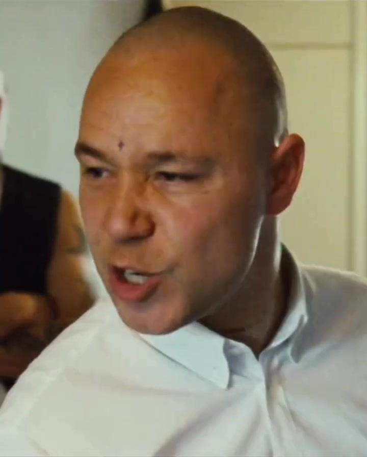 Shane Meadows crea rebanadas de vida tan crudas que sientes que eres una mosca en la pared.