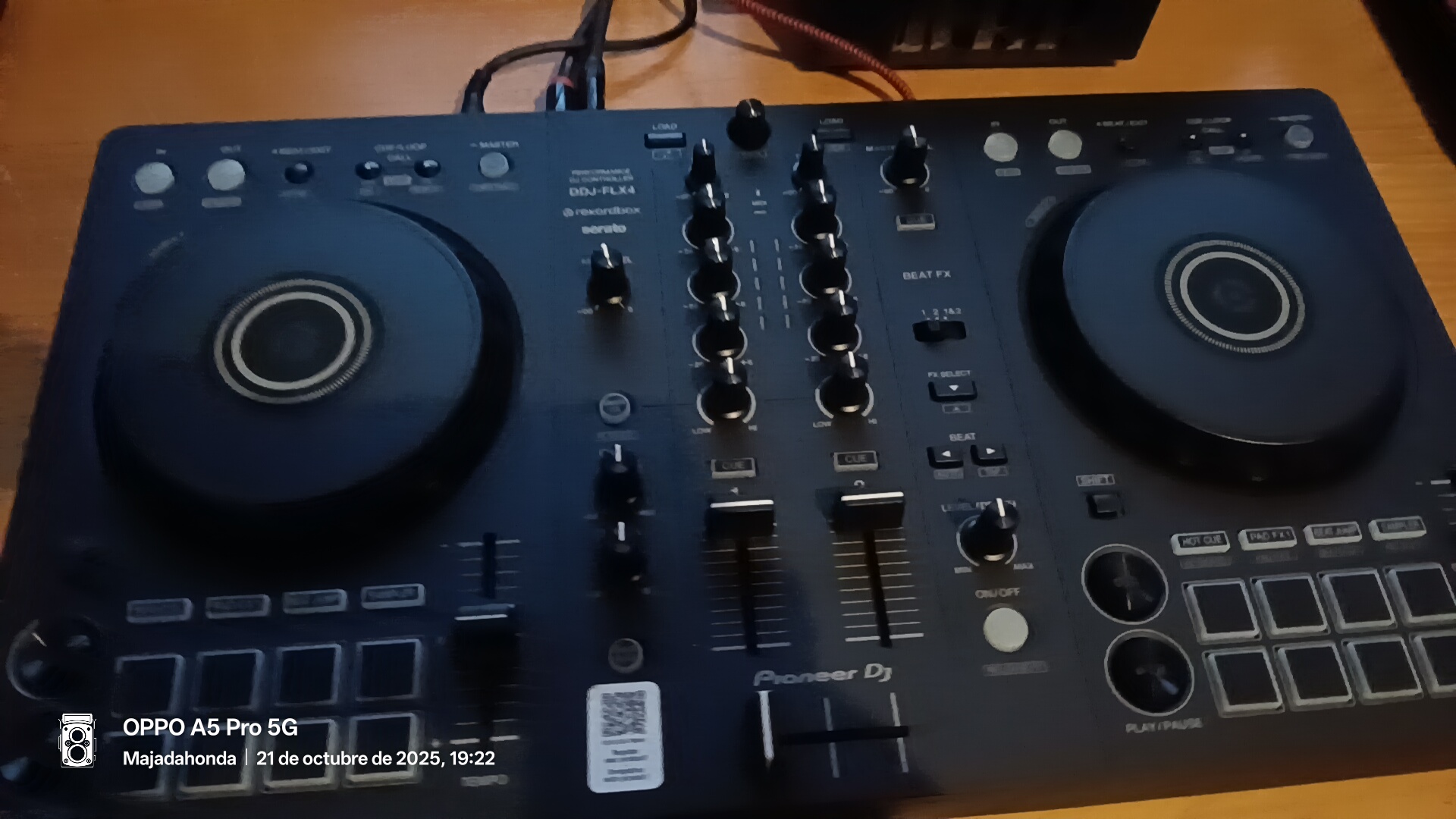 Social Pioneer flex 4 