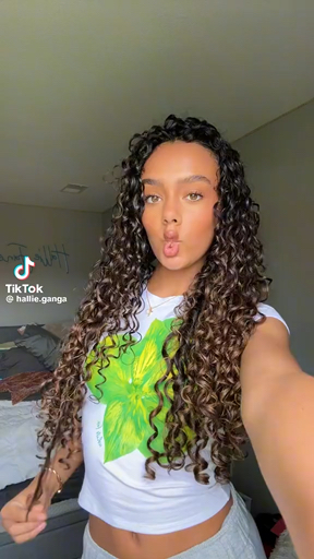 Social Rizos largos y elegantes🪮