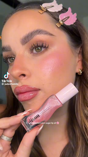 Social Aceite labial con brillo💖