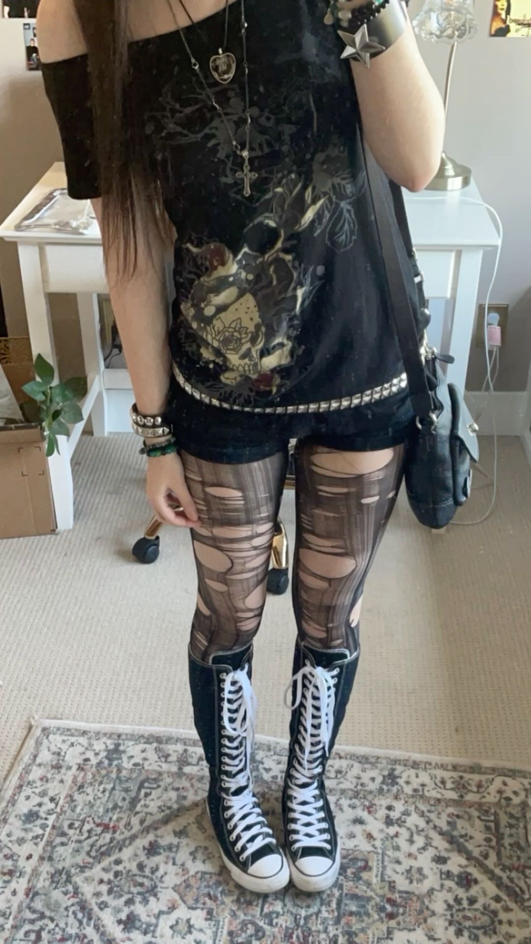 knee high converse outfit