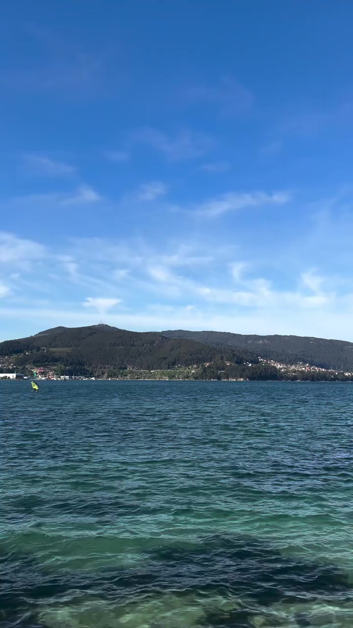 Jueves Santo en Vigo: tiempo soleado atrae visitantes