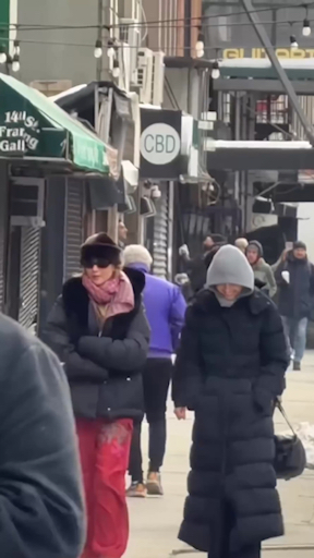 Social Winter Off-Duty Energy 🖤🧣