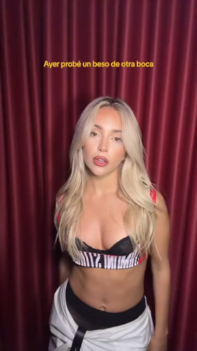 Social Ana Mena sabe combinar el bralette negro a la perfección