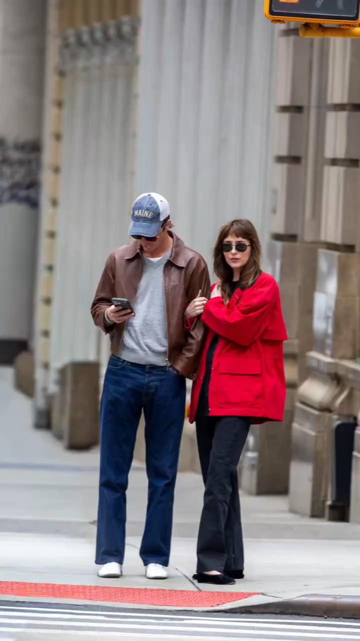 Rojo que impone en la city ❤️🖤