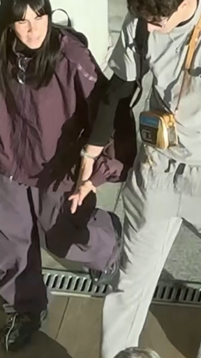 Social El beso de Aitana y Plex👩🏻‍❤️‍💋‍👨🏻