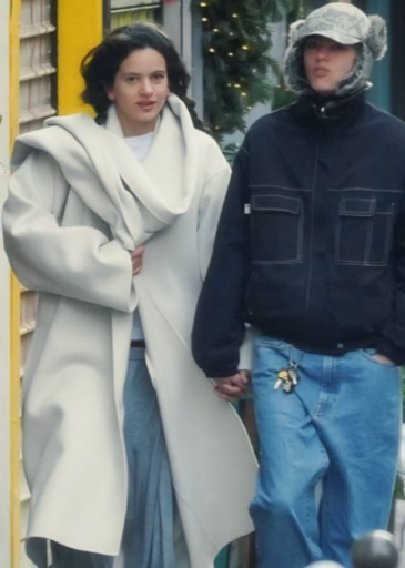 Rosalía de nuevo ilusionada❤️