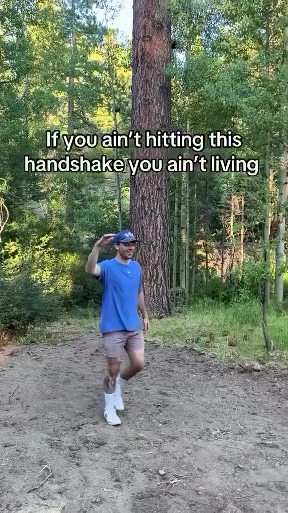 Social El apretón de manos secreto ya no es tan secreto 🤝