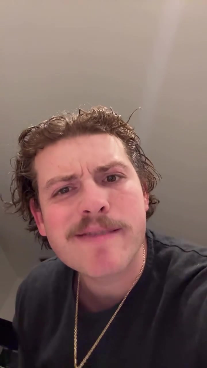 Gus va en serio 😤