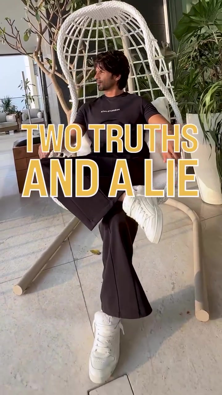 Dos verdades y una mentira con Shahid Kapoor 👀