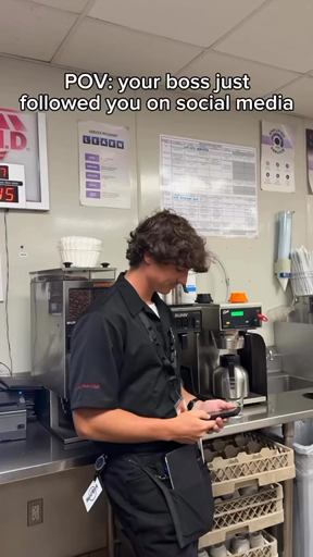 Social Jefe follow = felicidad total🤣