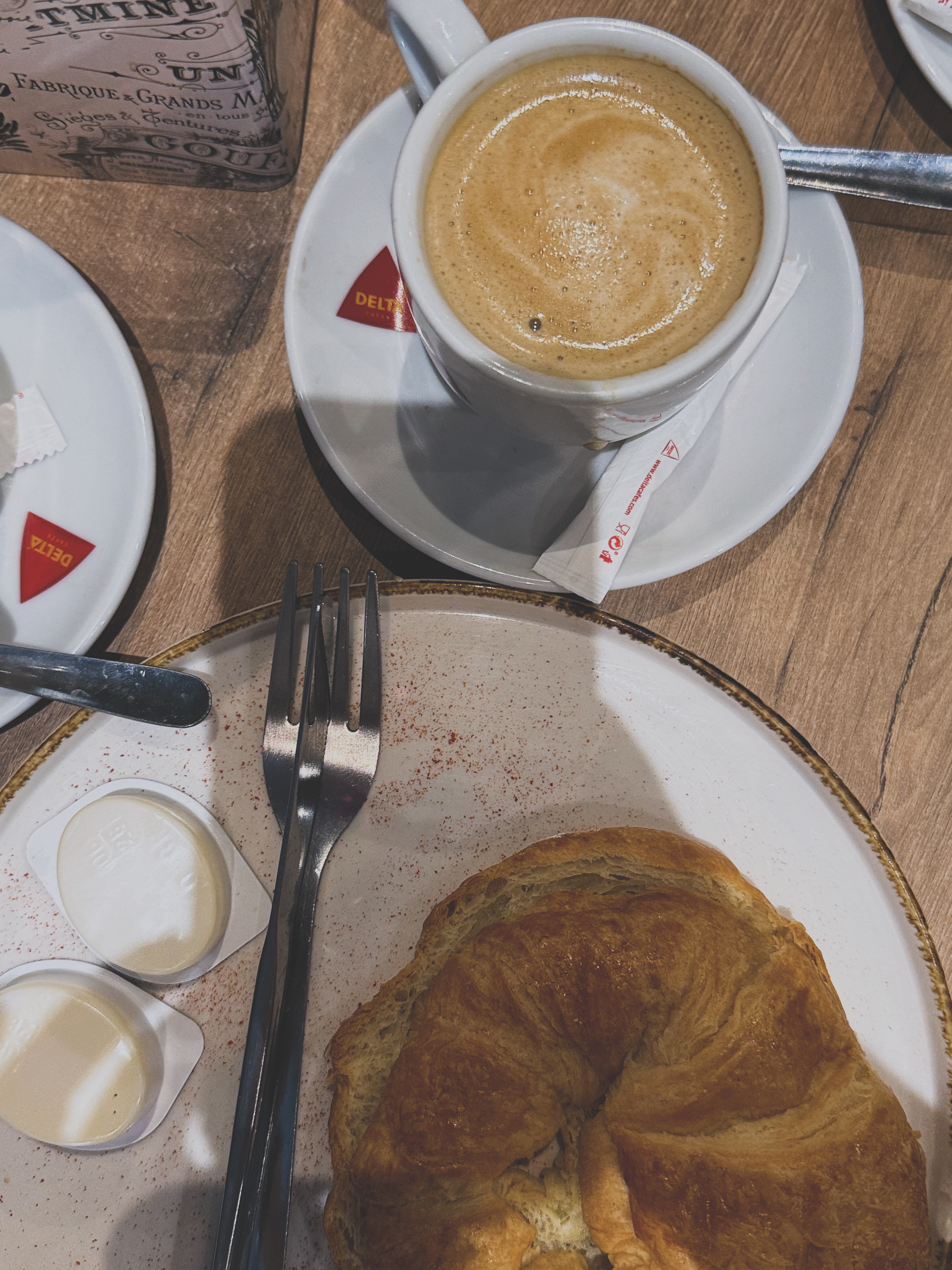 Social Bar Mama Queen Café y Copas.