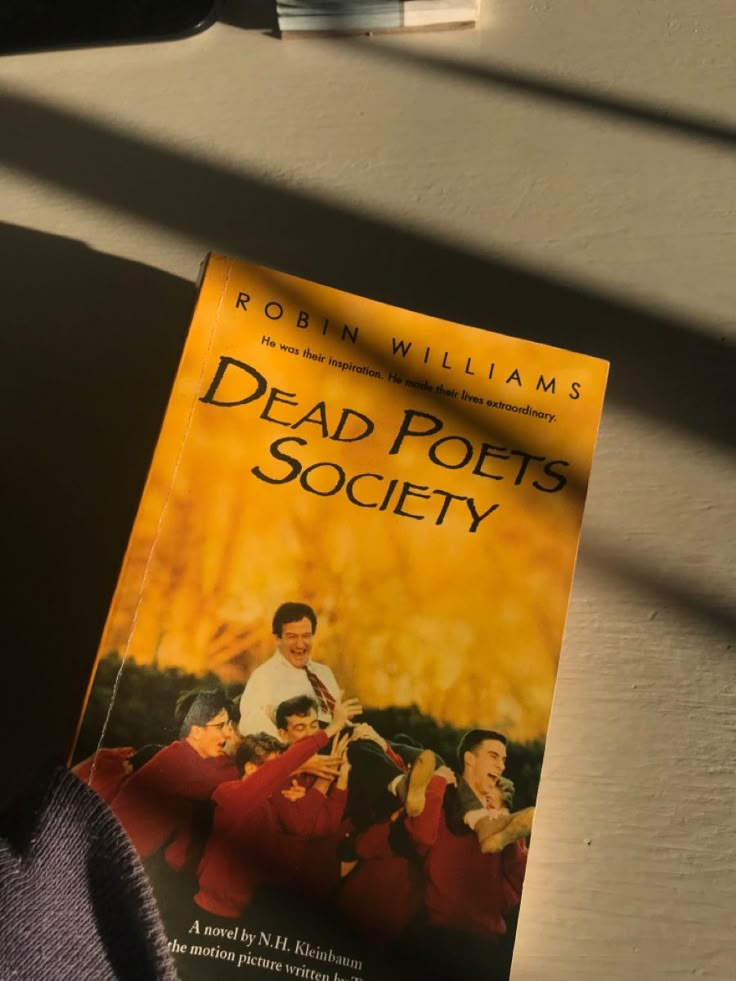 Social A sociedade dos poetas mortos, livro 